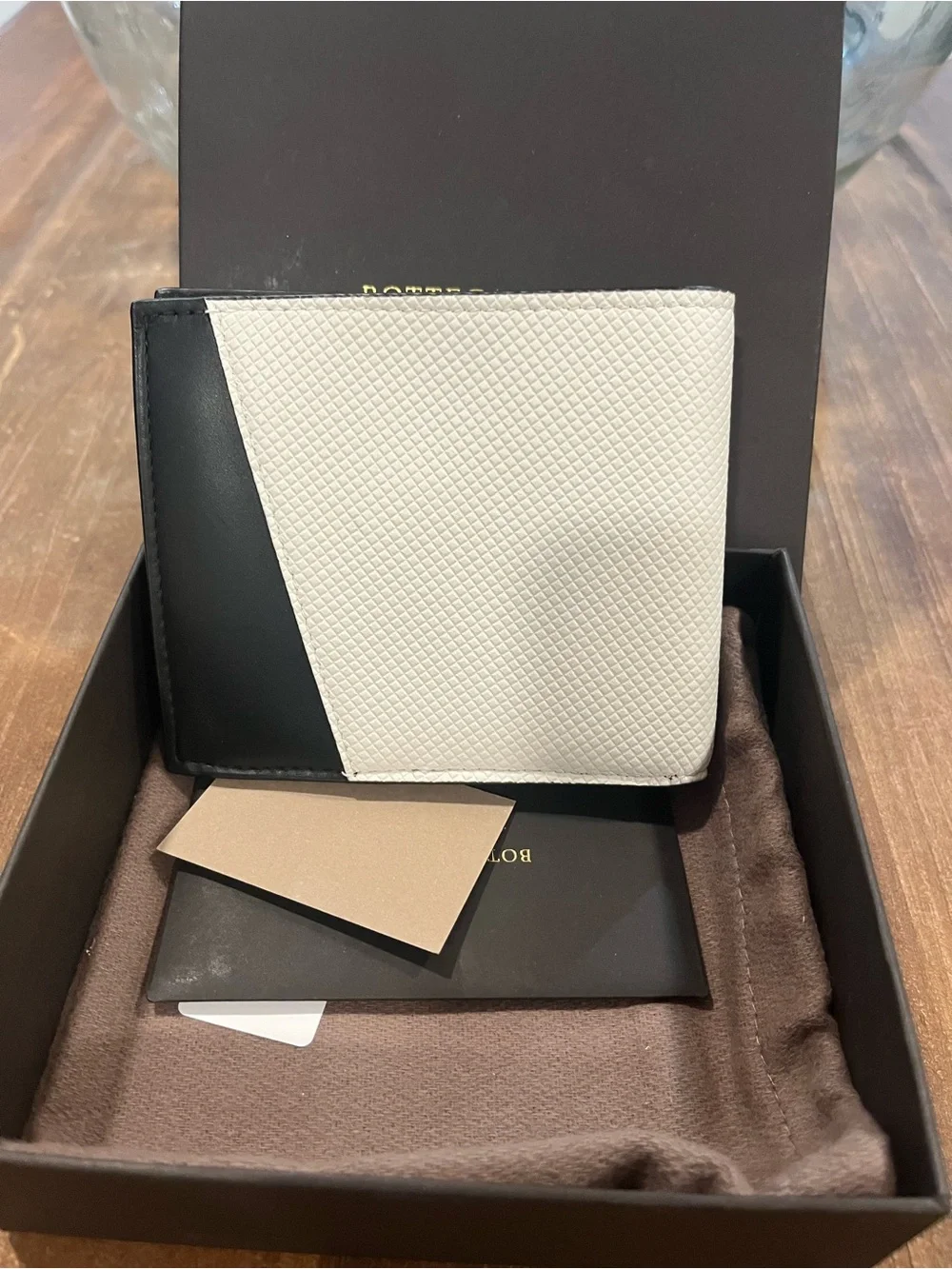 NIB*** Bottega Veneta Logo Embossed Two Tone Bi-fold Wallet